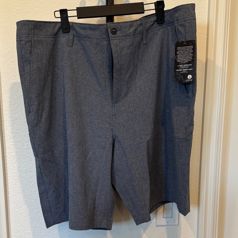 Men's Gray Shorts